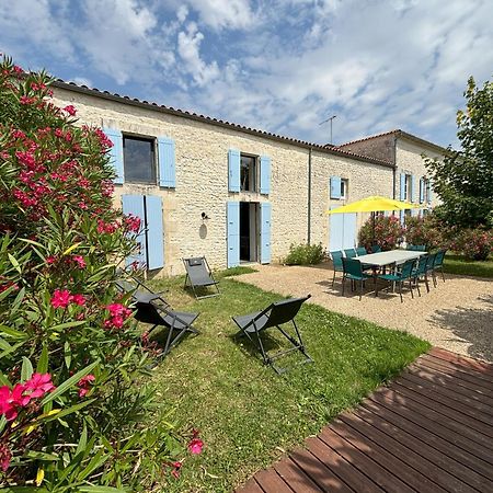Maison d'hôtes Le Domaine Des Aguins à Saujon Extérieur photo