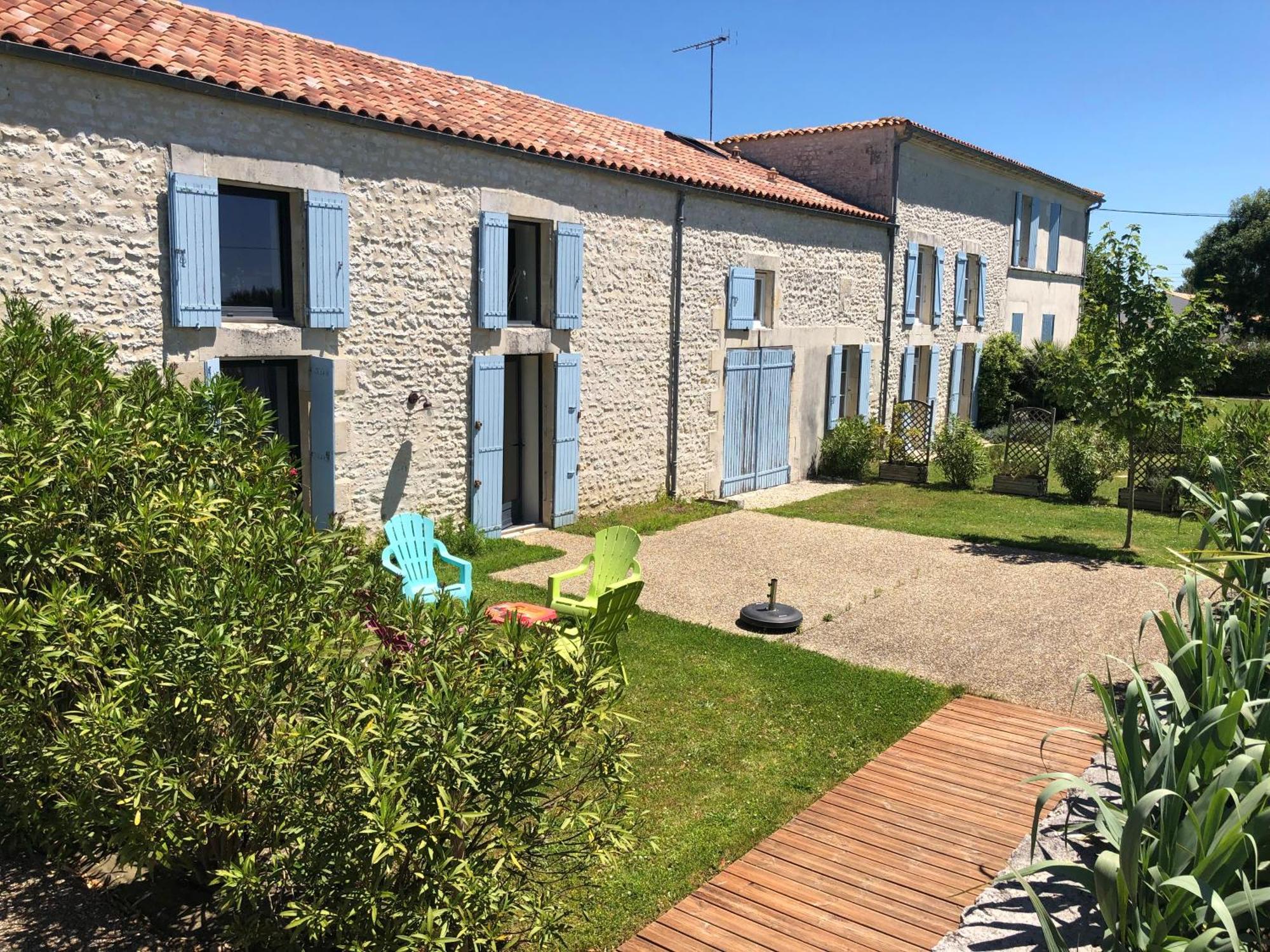 Maison d'hôtes Le Domaine Des Aguins à Saujon Extérieur photo