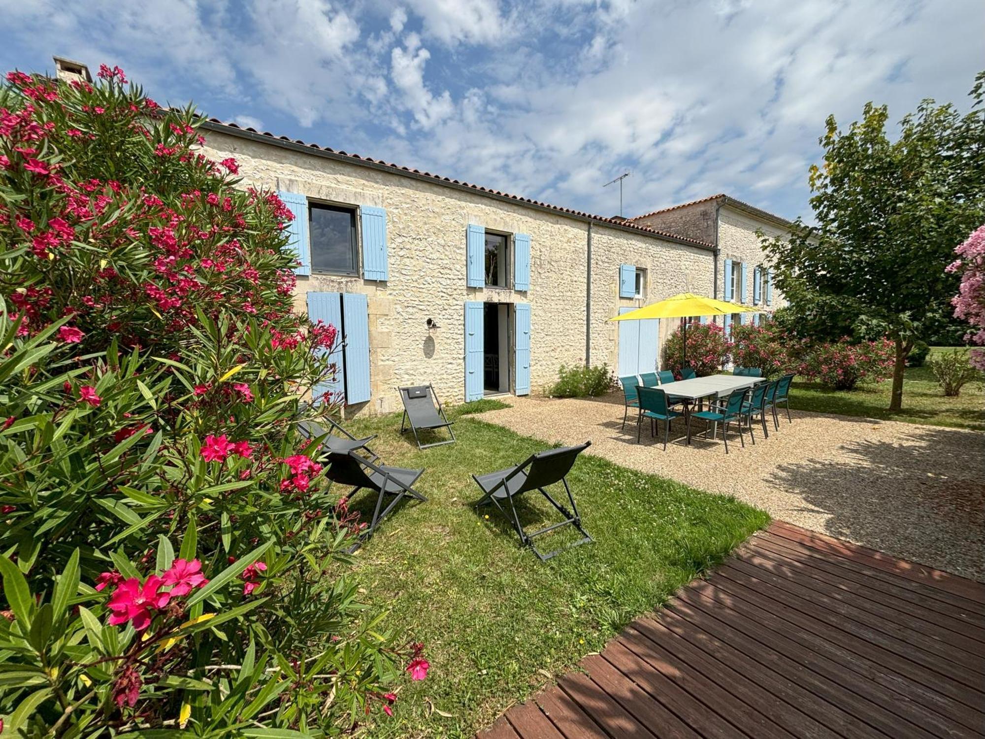 Maison d'hôtes Le Domaine Des Aguins à Saujon Extérieur photo
